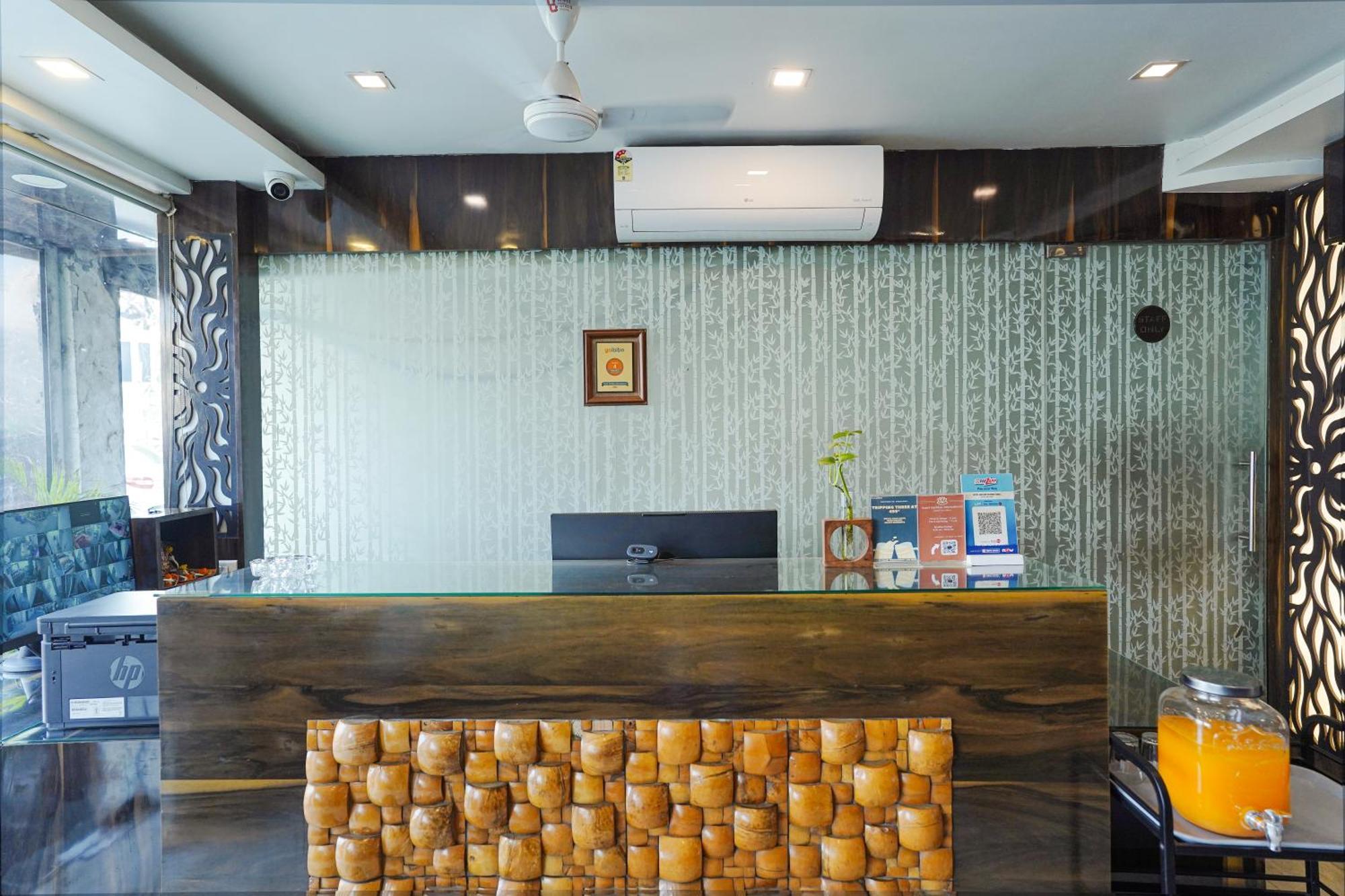 Hotel Sheldon International Near Science City Колката Екстериор снимка